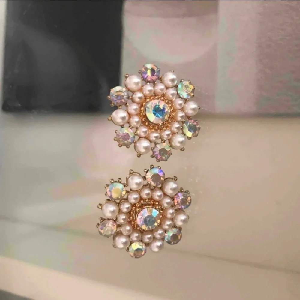 Faux Pearl Iridescent Rhinestone Stud Earrings